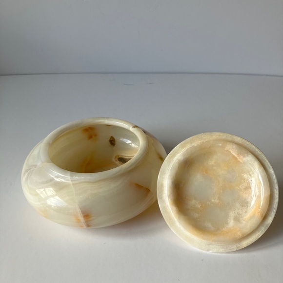 Round Lidded Onyx Box Medium Size Vintage - Picture 7 of 8